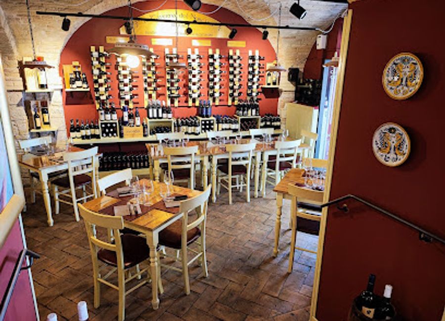 Experience authentic Umbrian cuisine at La Taverna del Norcino in Assisi – where tradition meets creativity in every dish.