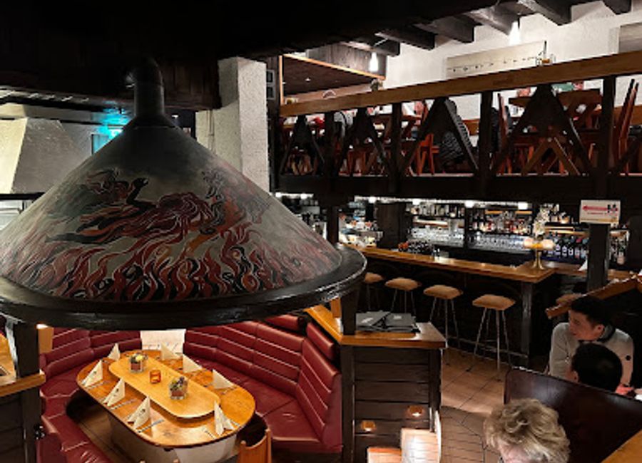 Discover Hexenküche in Konstanz: A top-rated steakhouse offering exquisite dishes and a delightful atmosphere for food lovers.