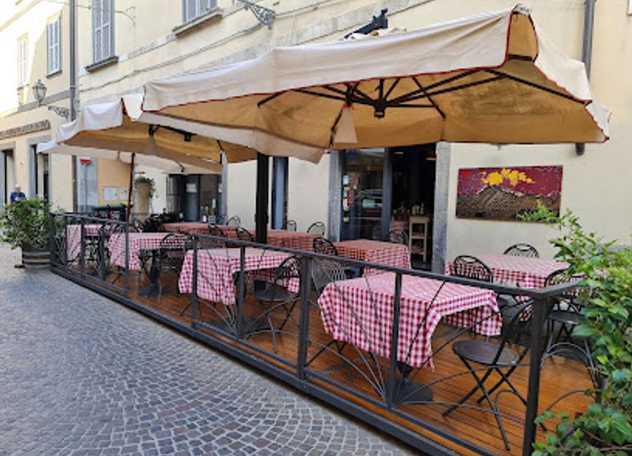 Experience authentic Italian flavors at Il Malandrino Bistrot in Orvieto - where tradition meets taste.