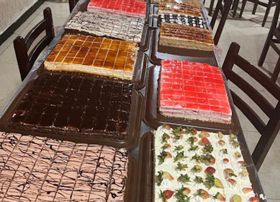 Discover the flavors of Ethiopia at Harla Cafe and Restaurant in Harar – where tradition meets taste in a cozy setting.