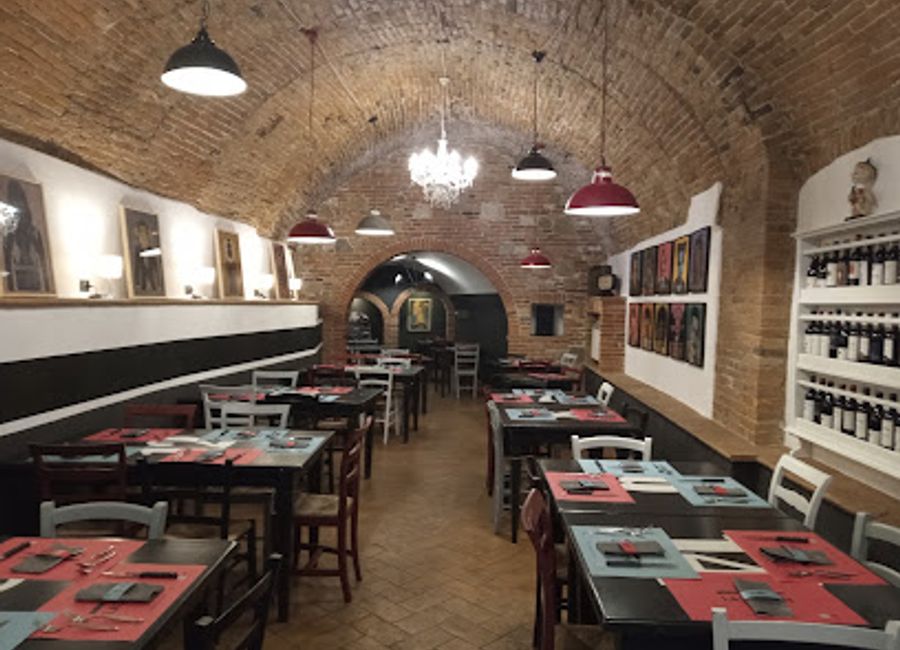 Experience authentic Tuscan cuisine at Fra L'Altro - Osteria & Bottiglieria in Montepulciano, where small plates meet exceptional flavor.