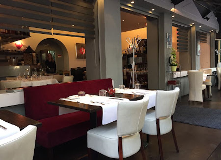 Discover La Table 101 in Lyon for an exquisite taste of traditional French cuisine paired with exceptional service.