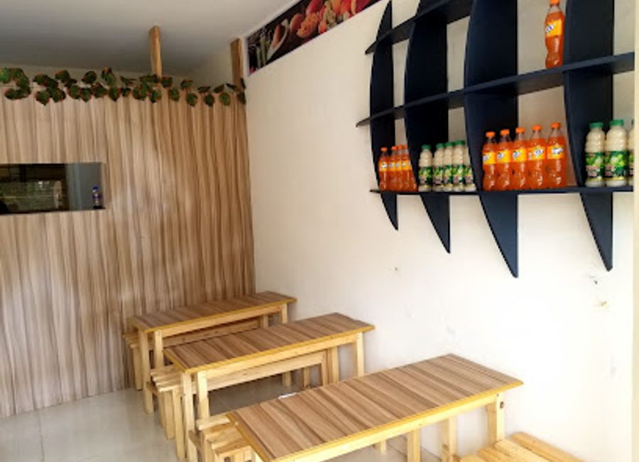 Discover delicious fast food and refreshing juices at EK Fast Food and Juice in Harar - perfect for tourists craving quick bites.