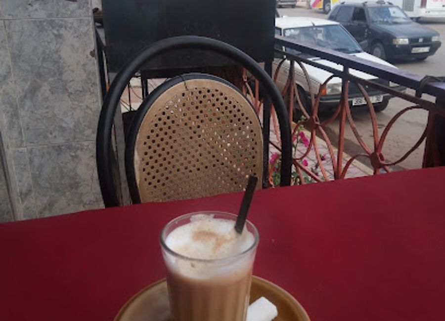 Experience authentic Moroccan flavors at Café Restaurant De Grand Atlas in Kalaat M'Gouna - a must-visit dining destination for travelers.