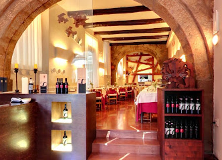 Discover authentic Italian flavors at Ristorante Maurizio in Orvieto – where every meal is a celebration of tradition.