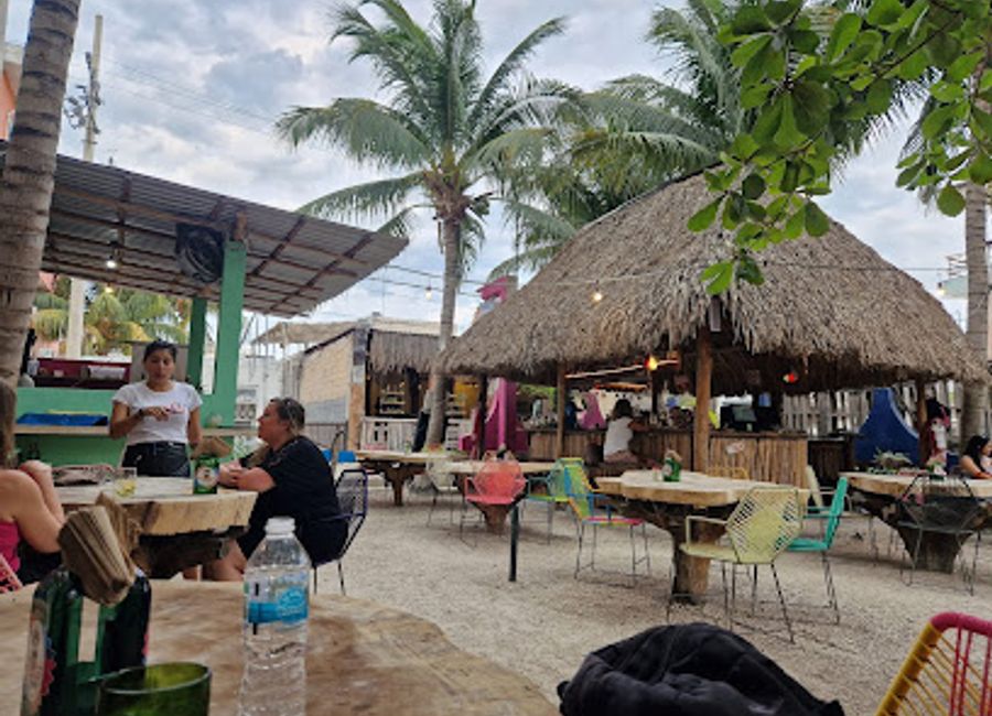 Experience vibrant flavors and authentic Mexican cuisine at Cenaduria La Tapatia in beautiful Holbox.