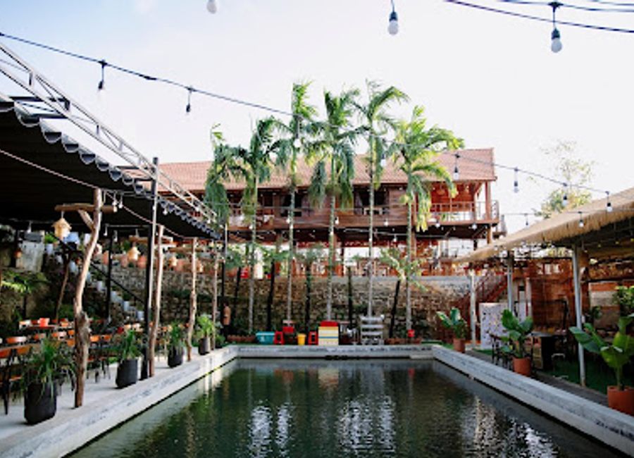 Experience authentic Vietnamese cuisine at Hội Quán Duy Tân in Buôn Ma Thuột - where tradition meets flavor.