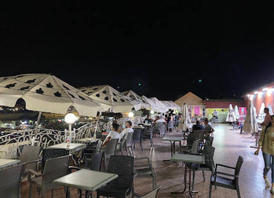 Discover the flavors of Morocco at Pavillon Des Idrissides in Meknes—where every meal tells a story through its rich spices and vibrant ingredients.