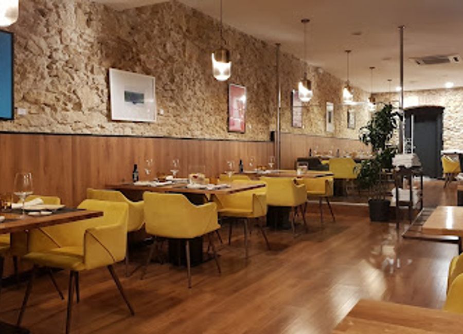 Experience authentic Mediterranean flavors at El Terrat Restaurant in Tarragona – where every dish tells a story.