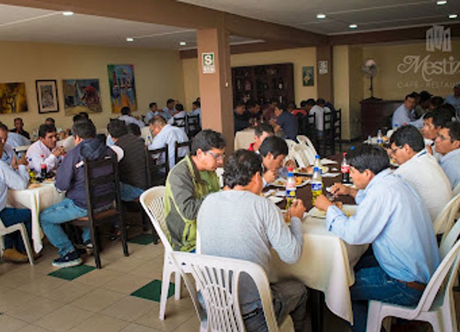 Discover Mestizo in Ayacucho: A perfect blend of traditional Peruvian flavors and artistic ambiance.