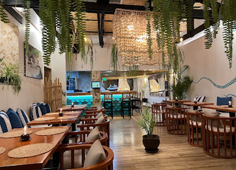 Discover authentic Peruvian flavors at Ceviche Seafood Kitchen in Cusco – a seafood lover's paradise showcasing fresh ceviche and traditional dishes.