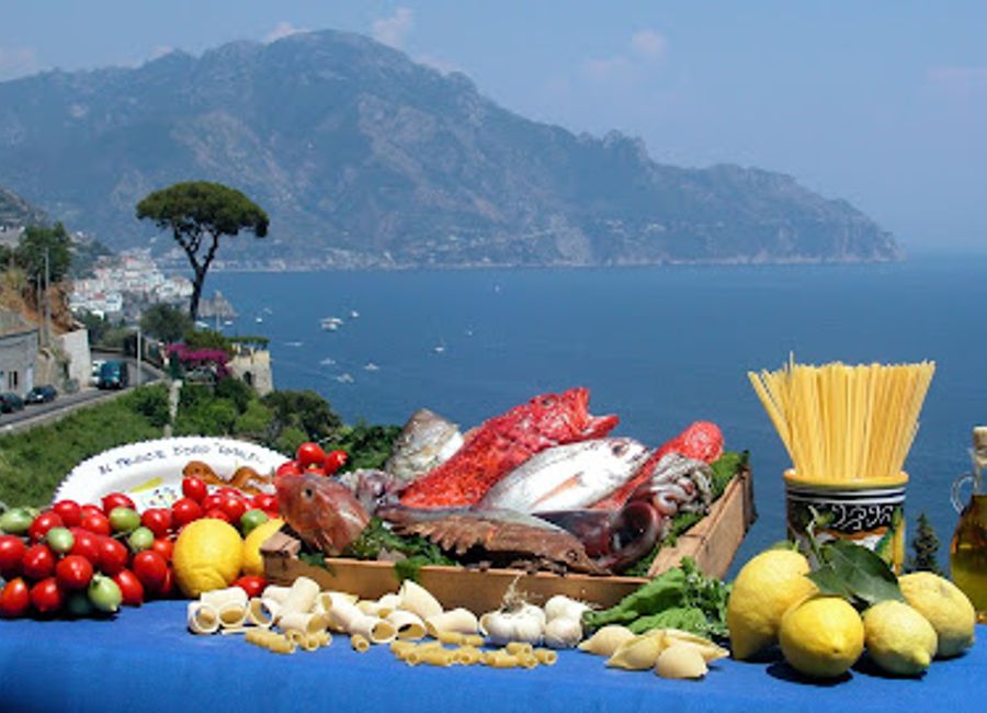 Experience authentic Amalfi hospitality at B&B Al Pesce d'Oro - where exquisite seafood meets comfortable accommodations.