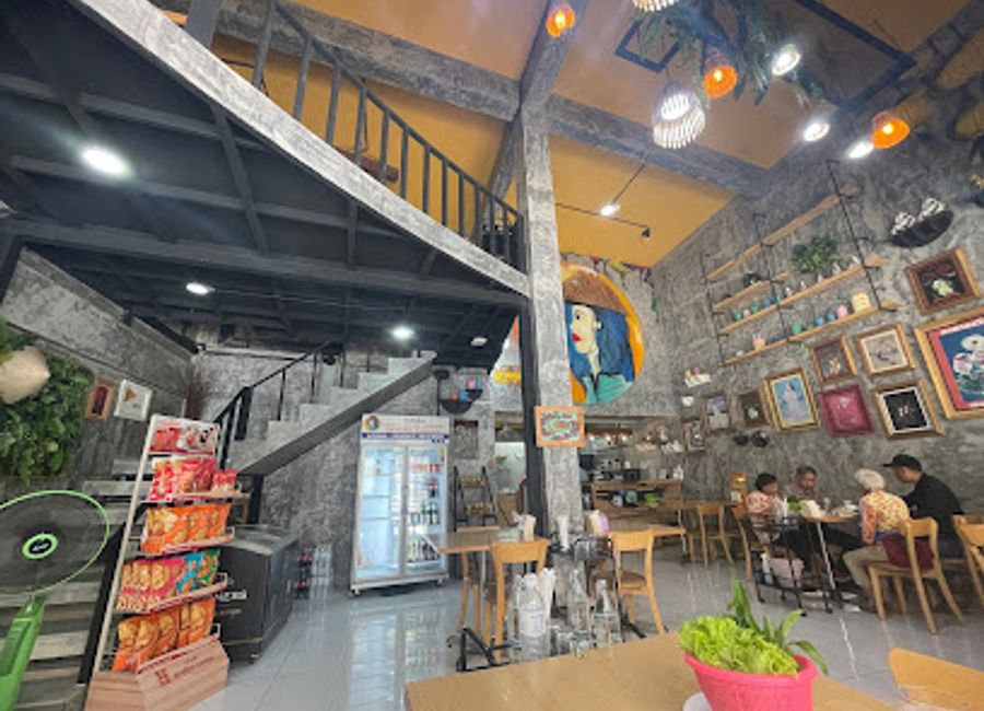 Discover authentic Vietnamese flavors at Loei Danang Restaurant in Loei Town - where every dish tells a story.