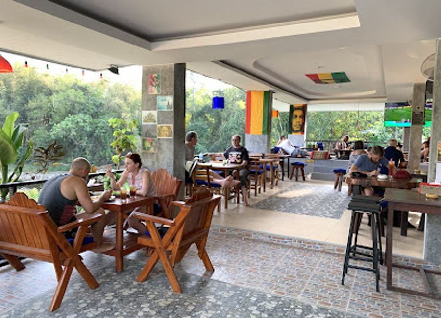 Experience authentic Thai cuisine amidst the breathtaking landscapes of Khao Sok National Park at Khao Sok Rasta.