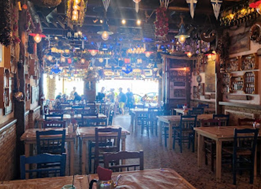 Discover the rich flavors of Greece at Thymalos in Zakinthos—where every meal is a celebration of authentic cuisine.