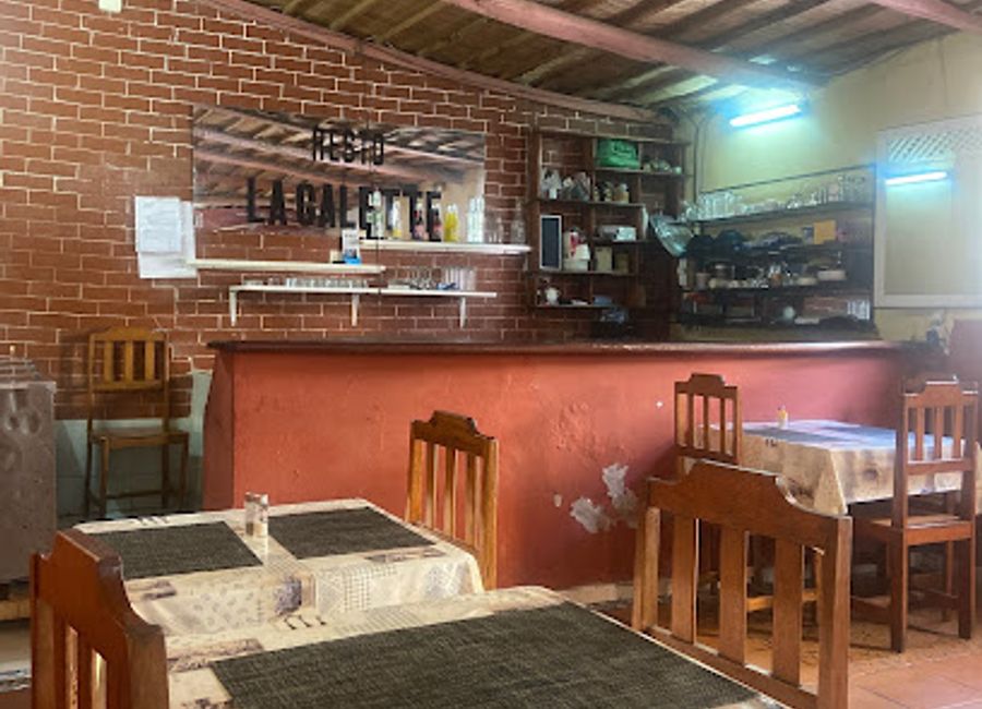 Discover the essence of Senegalese cuisine at Restaurant La Galette in St. Louis – where every meal tells a story.