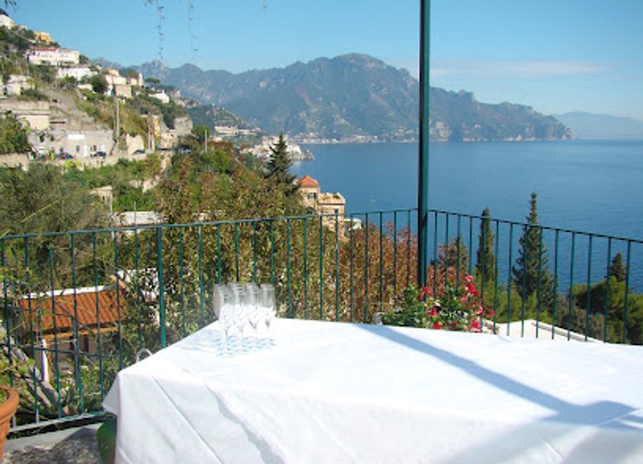 Discover exquisite Italian and seafood cuisine at Da Ciccio Cielo Mare Terra, where every meal offers stunning views on the enchanting Amalfi Coast.