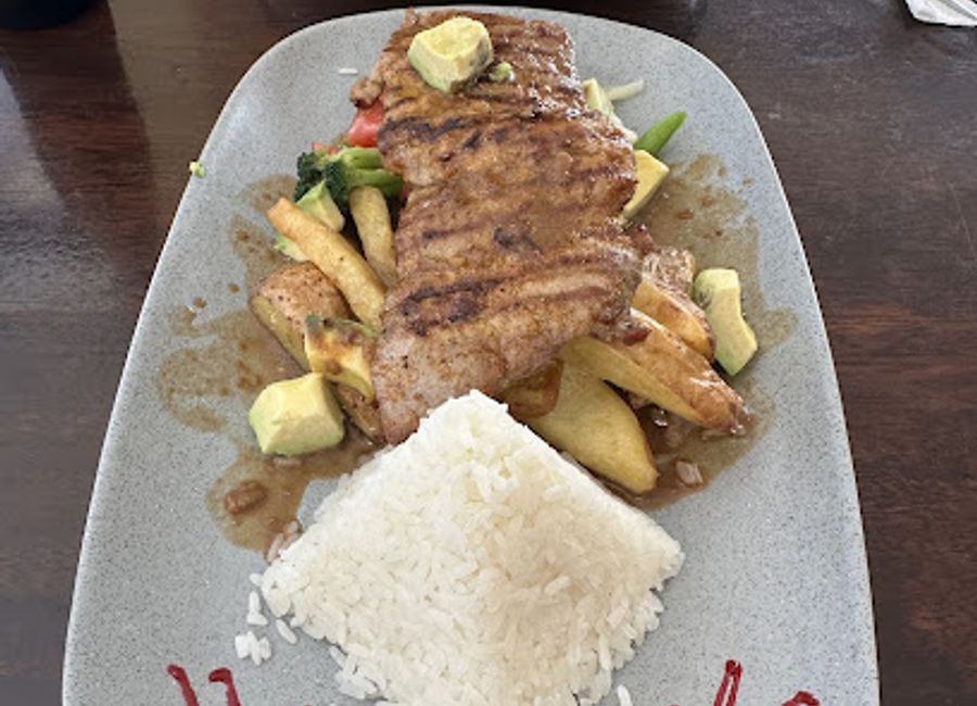Experience authentic Peruvian cuisine at The Peruvian Flavor in Aguas Calientes – where tradition meets taste!