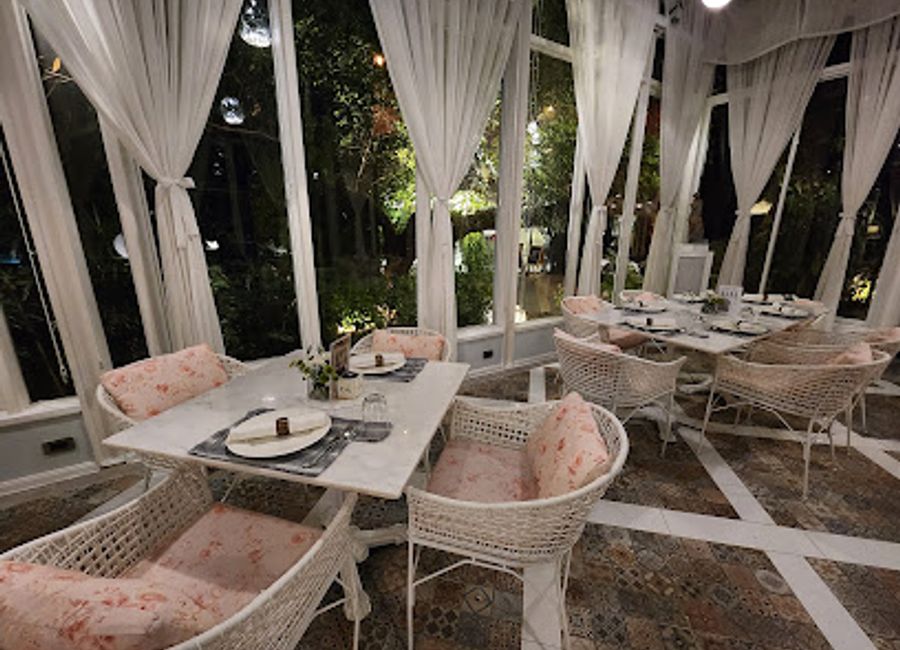 Experience authentic Thai flavors at Parc Thai Eatery in Chiang Mai – where tradition meets taste in every dish.