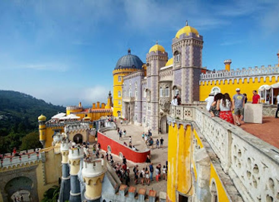 Discover authentic Portuguese cuisine at Metamorphosis in Sintra—where tradition meets innovation in every delicious bite.