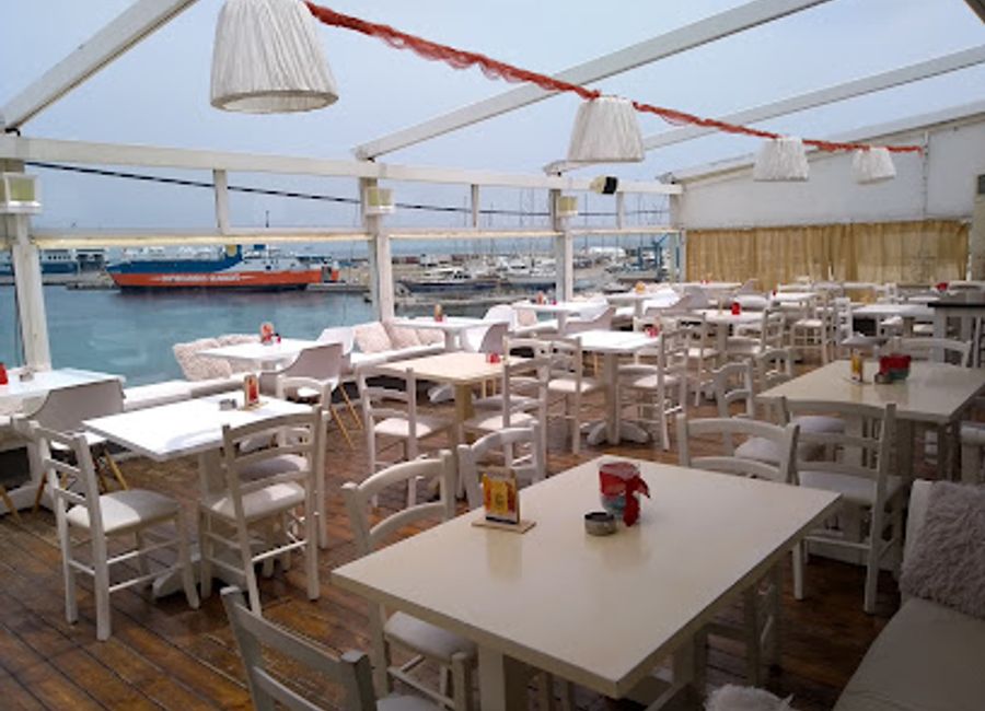 Discover authentic Greek flavors at La Terrazza in Rhodes – where delicious food meets breathtaking views.