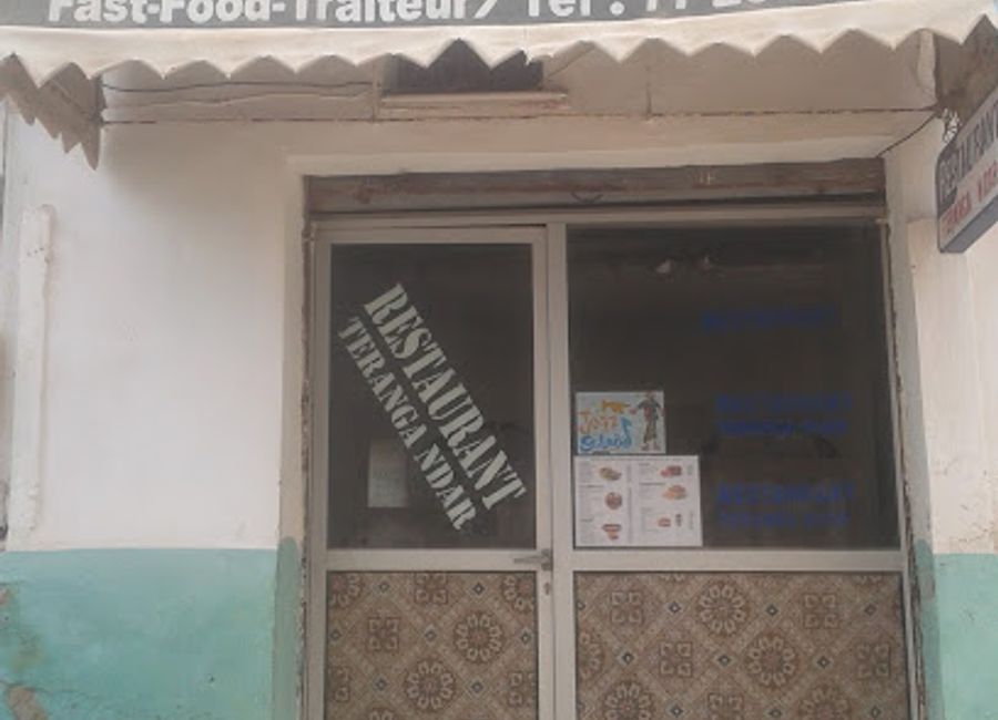 Experience authentic Senegalese cuisine at Restaurant Teranga in St. Louis – a hub for delicious flavors and warm hospitality.