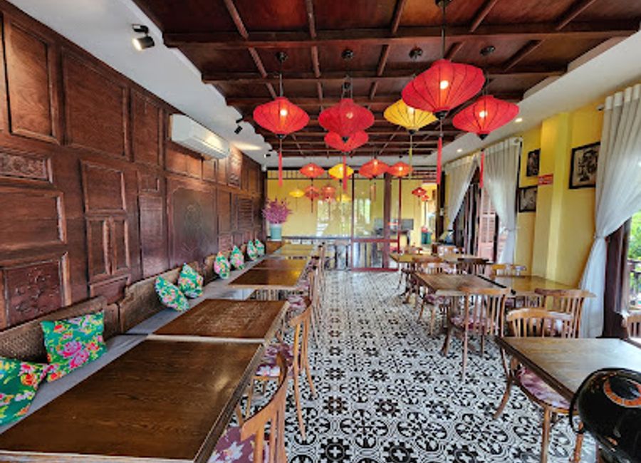 Discover the rich flavors of Vietnam at Madam Kieu Restaurant in Hội An - where tradition meets taste!