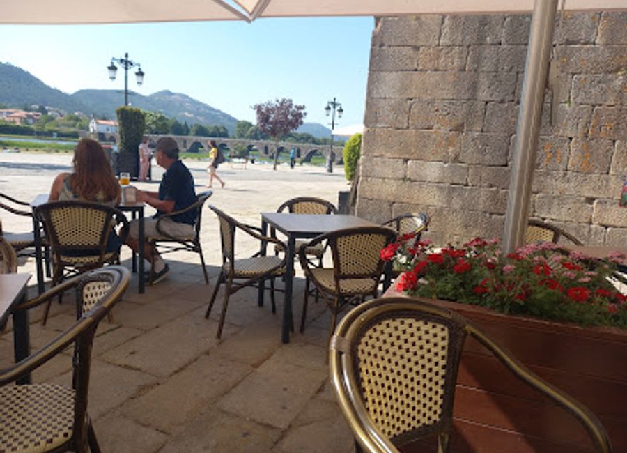 Experience authentic Portuguese tapas at Taberna Cadeia Velha in Ponte de Lima—where every dish tells a delicious story.