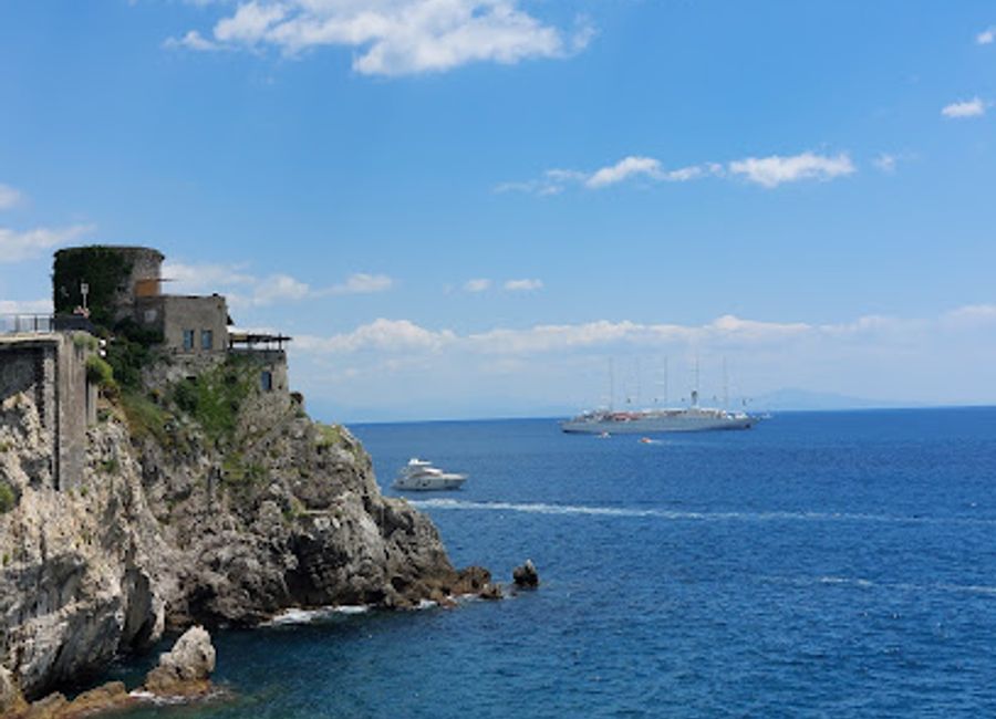 Indulge in fresh seafood with breathtaking views at Saracen Tower on the Amalfi Coast – a must-visit culinary gem.