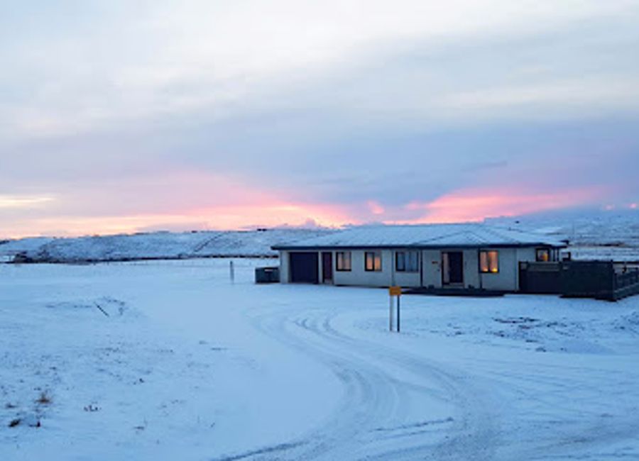 Discover delicious Icelandic cuisine at Cafe Munkar in Kirkjubæjarklaustur—where every meal is an adventure waiting to be savored.