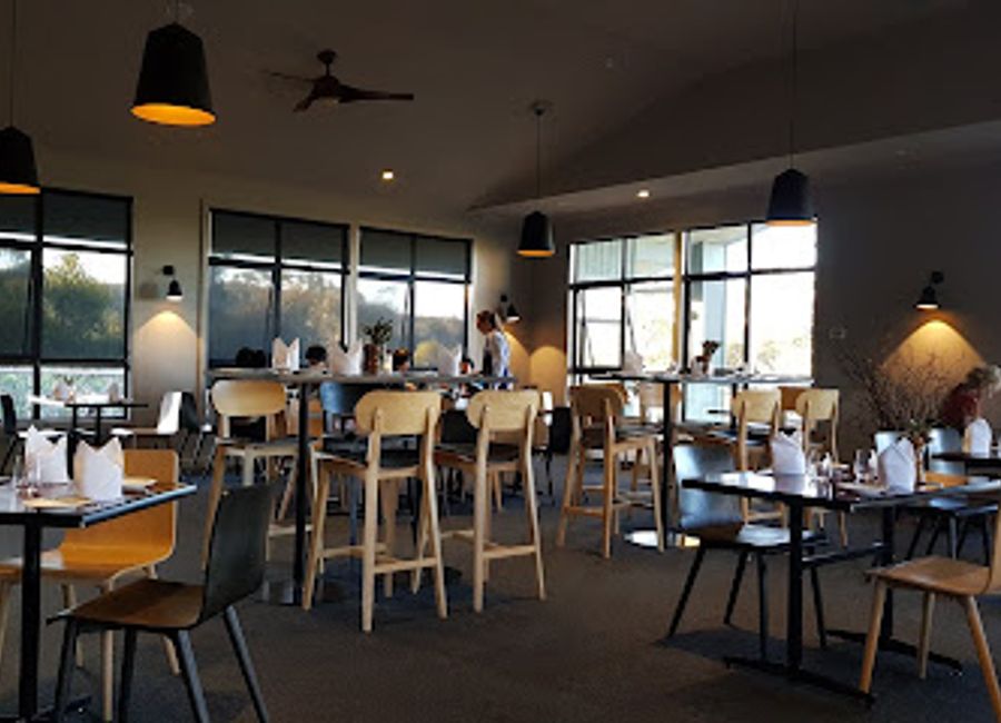 Discover exquisite dining at Altitude Restaurant + Lounge Bar in Cradle Mountain, where local flavors meet breathtaking views for an unforgettable experience.