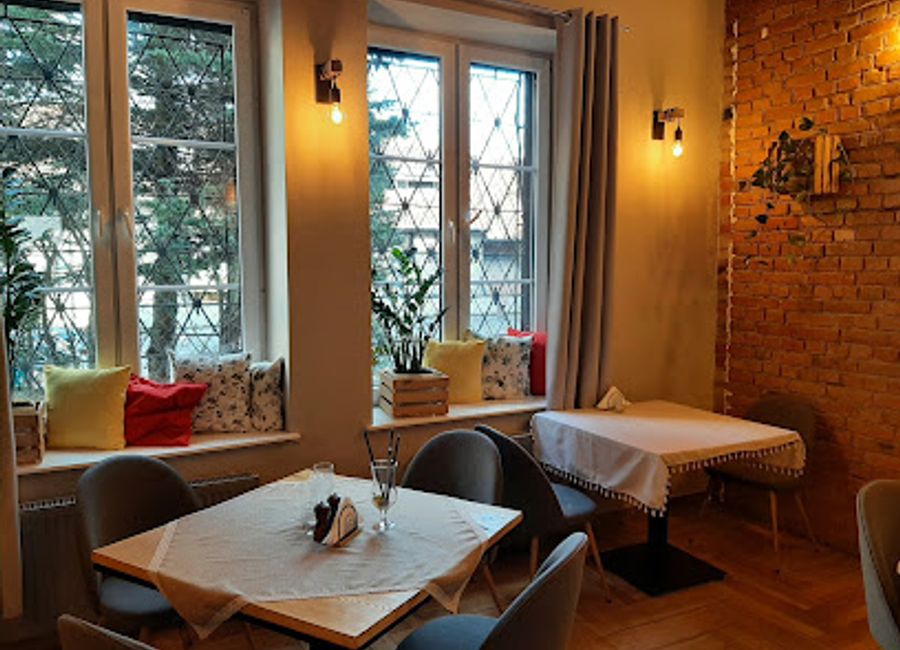 Discover authentic Polish cuisine at Restauracja Gęś i Zając in Olsztyn – where tradition meets flavor.