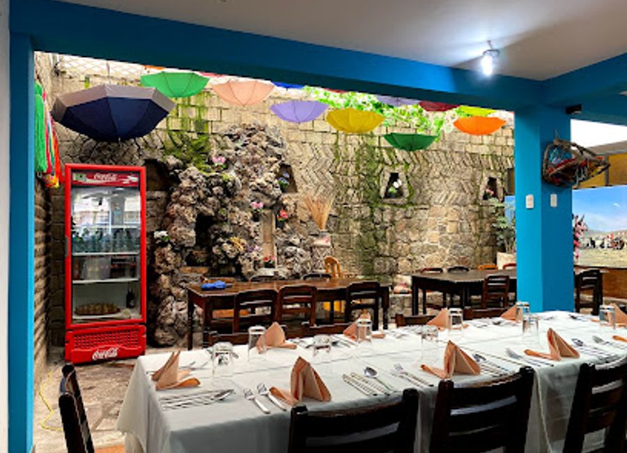 Experience authentic Peruvian cuisine at El Balcón de Don Zacarías in Arequipa's picturesque Plaza de Armas.