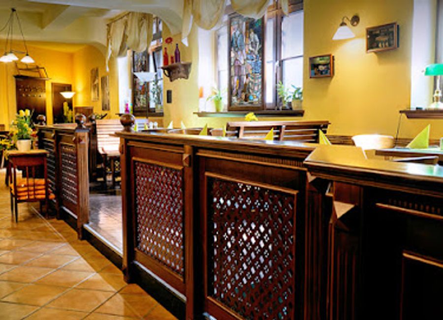 Savor the best of German culinary traditions at Restaurant Zunftkeller in Leipzig - where every meal is an unforgettable experience.