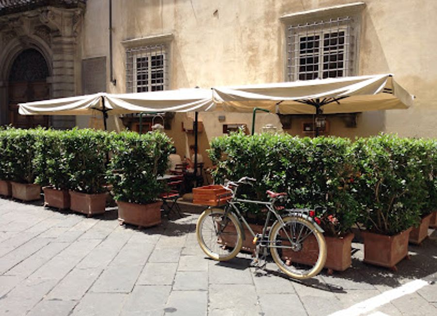 Experience authentic Tuscan cuisine at Osteria Dal Manzo in Lucca – where tradition meets taste in every delightful dish.