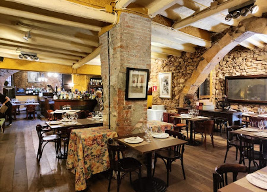 Experience the essence of Mediterranean cuisine at Les Coques in Tarragona—where tradition meets taste in every delightful dish.