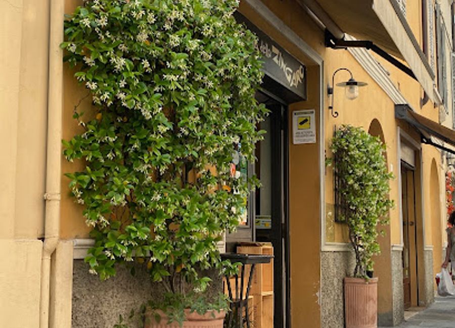 Experience authentic Italian cuisine at Osteria Dello Zingaro in Parma - where tradition meets taste.
