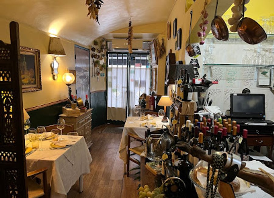 Experience authentic Portuguese cuisine at Bistro Barão in Évora – where tradition meets taste in every dish.