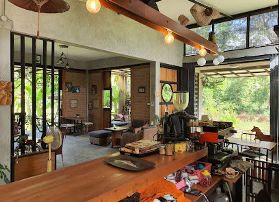 Discover delightful organic dishes and aromatic brews at The House Cafe' Homestead in picturesque Pai - a haven for foodies and coffee lovers.