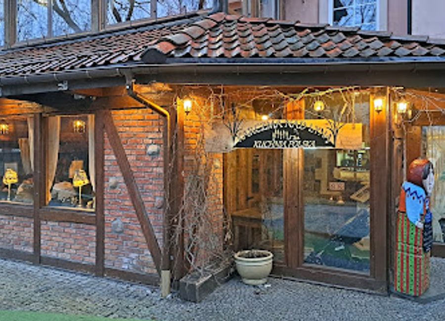 Experience authentic Polish cuisine at Karczma Nad Łyną in Olsztyn – where tradition meets taste in a cozy family-friendly setting.