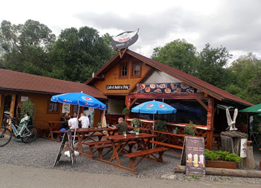 Experience authentic Slovak cuisine at Café & Bufet u Orla in Hrabušice – where hearty flavors meet warm hospitality.