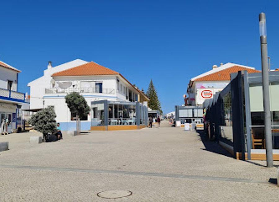 Discover authentic Portuguese flavors at Costa Alentejana in Zambujeira do Mar – where every meal tells a story.