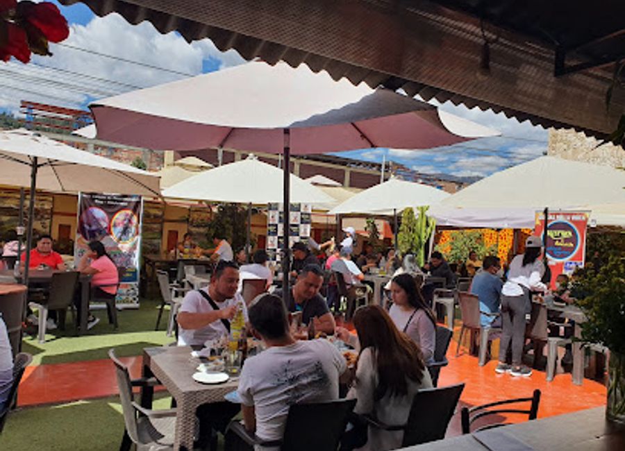 Discover authentic Peruvian cuisine at El Aji Seco in Huaraz – where every dish tells a story.