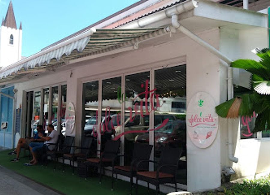 Discover La Dolce Vita: An authentic Italian culinary escape in Seychelles with exquisite flavors and warm hospitality.