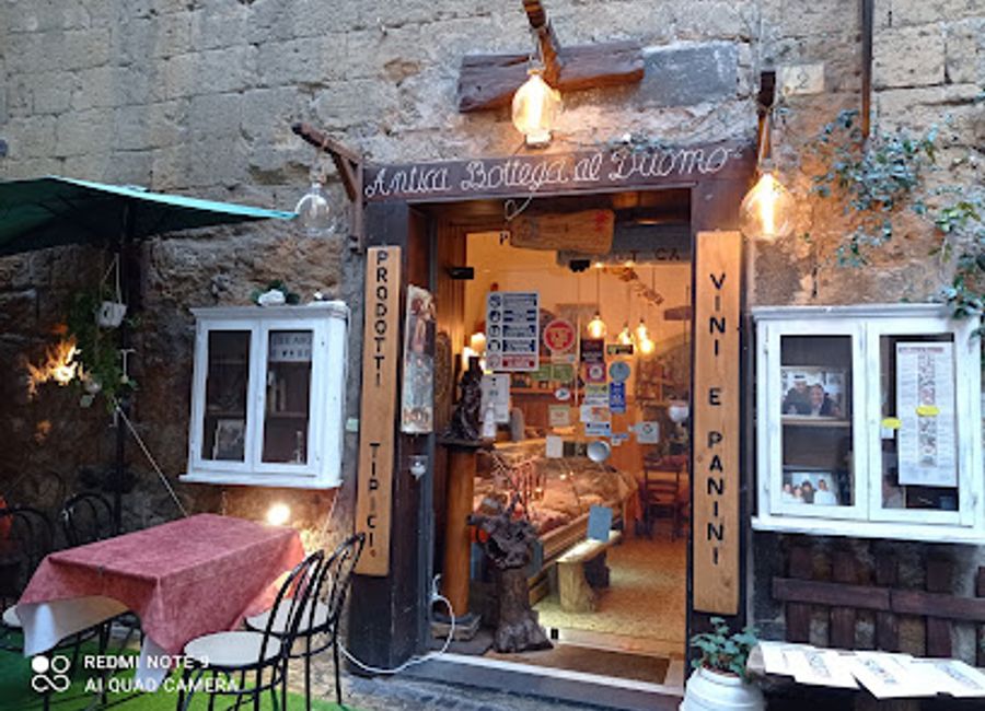 Experience authentic Italian cuisine at Antica Bottega al Duomo - a family-friendly haven in the heart of Orvieto.