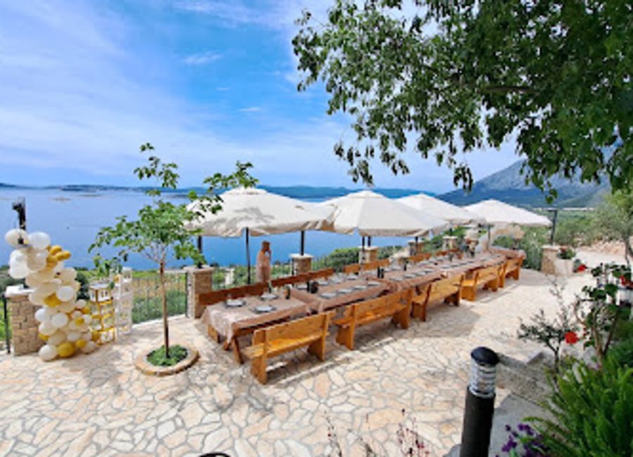 Experience authentic Croatian cuisine at Agroturizam Kapor in Stankovići – where local flavors meet tradition in a picturesque setting.