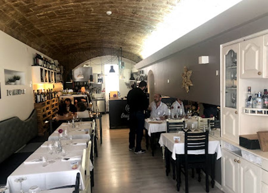 Discover authentic Portuguese cuisine at Origens Restaurante in Évora – where tradition meets innovation in every dish.