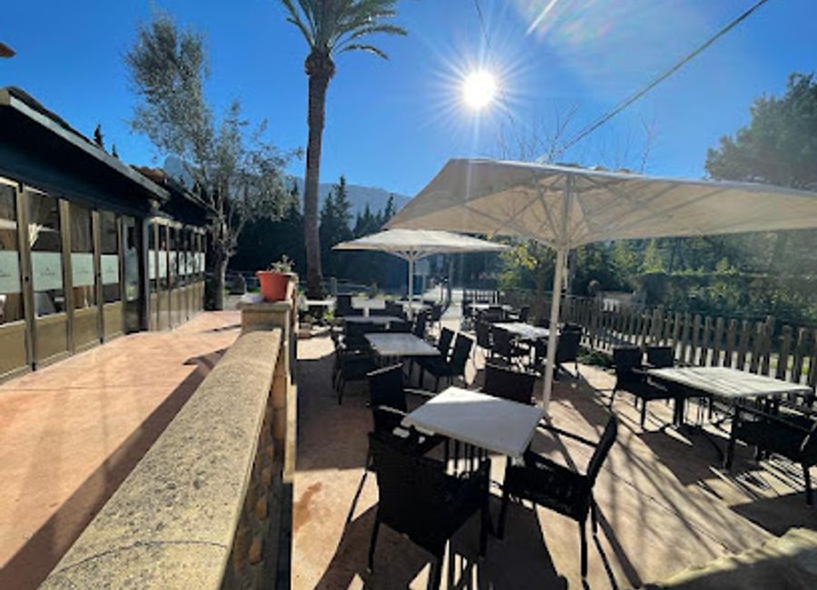 Experience authentic Majorcan cuisine at Restaurant la Tramuntana in Sóller – where local flavors meet stunning landscapes.