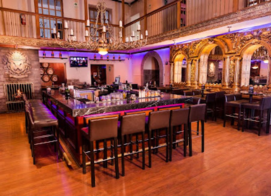 Experience authentic Peruvian cuisine and vibrant pisco cocktails at Republica Del Pisco in Cusco's historic center.