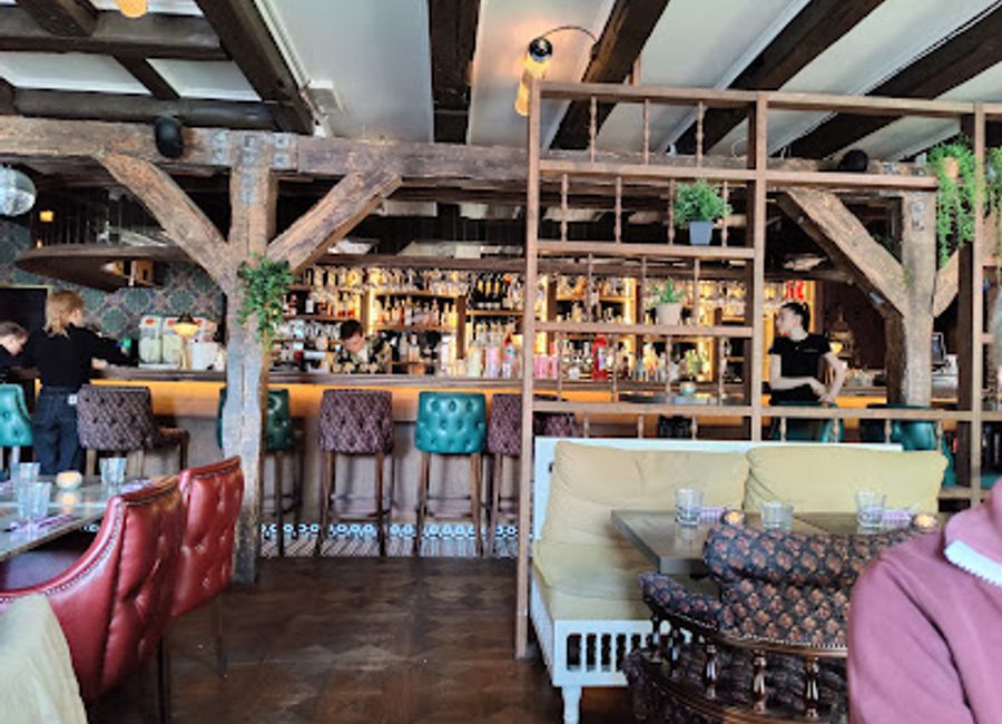 Discover authentic Icelandic cuisine at Fjallkonan in Reykjavík, where tradition meets modern dining in a cozy atmosphere.